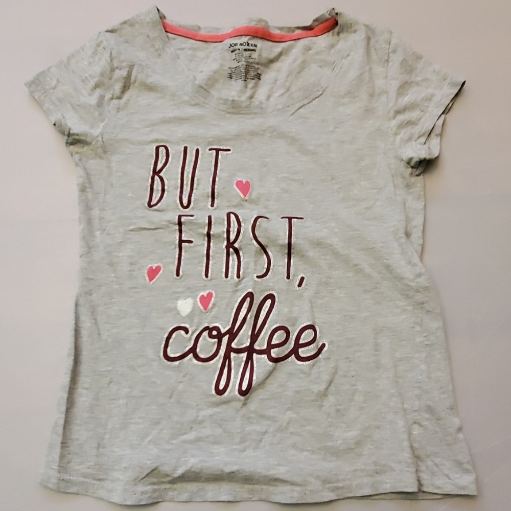 10 for $25/ Gray t shirt